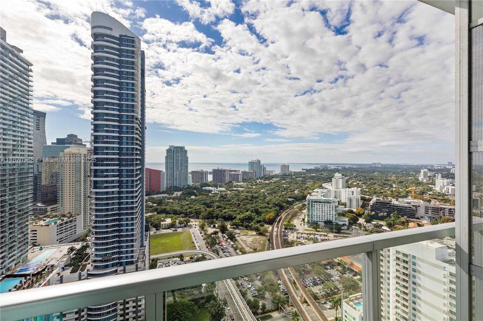 Small Image of 79 SOUTH WEST 12TH ST #3704, Miami Number 12