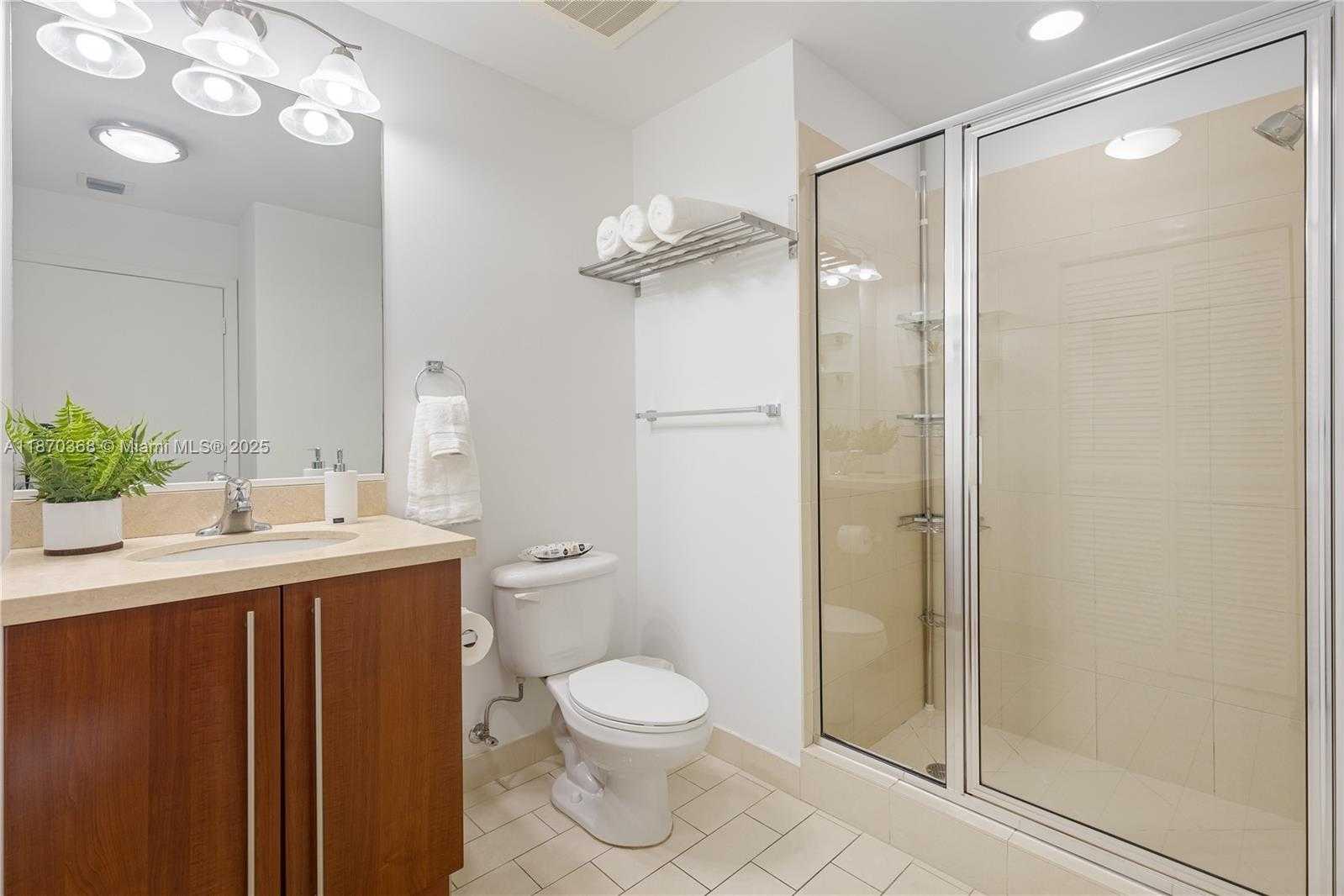 Small Image of 79 SOUTH WEST 12TH ST #3704, Miami Number 21