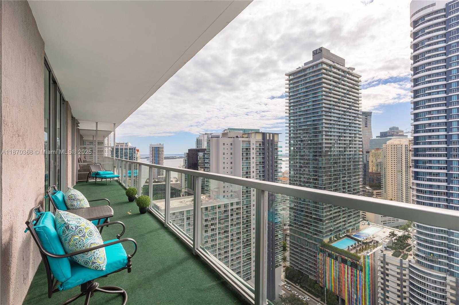 Small Image of 79 SOUTH WEST 12TH ST #3704, Miami Number 9
