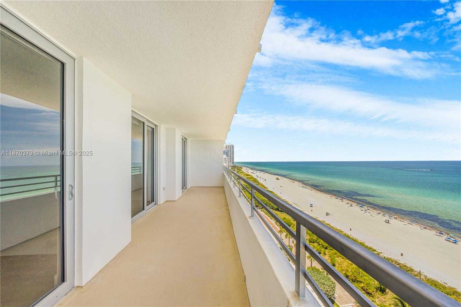 Small Image of 5555 COLLINS AVE #16K, Miami Beach Number 3