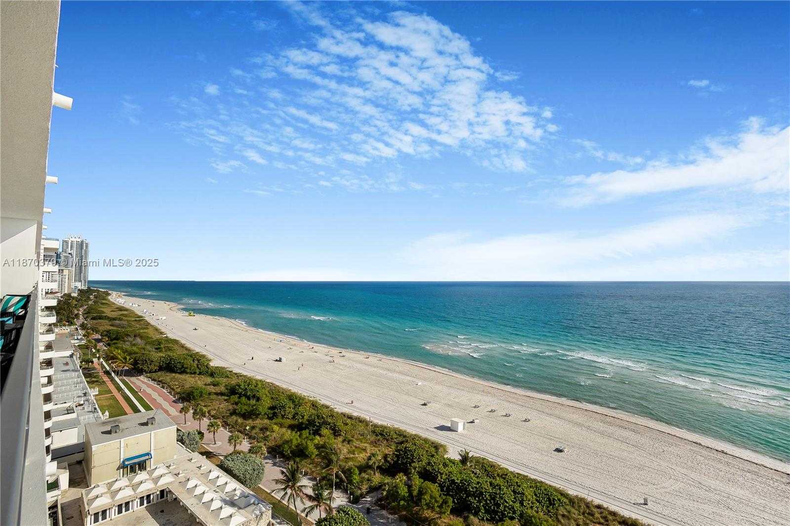 Small Image of 5555 COLLINS AVE #16K, Miami Beach Number 32