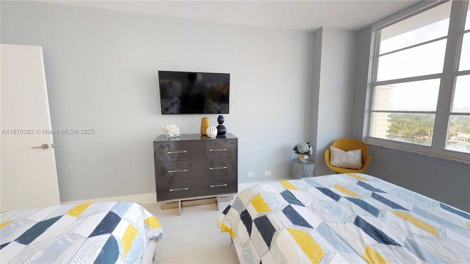 Small Image of 5601 COLLINS AVE #1225, Miami Beach Number 25
