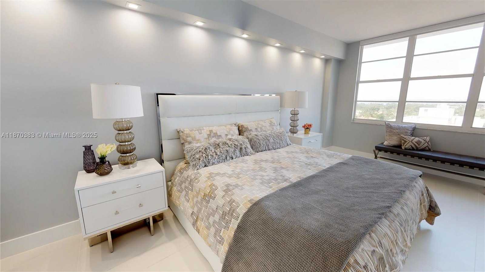 Small Image of 5601 COLLINS AVE #1225, Miami Beach Number 39