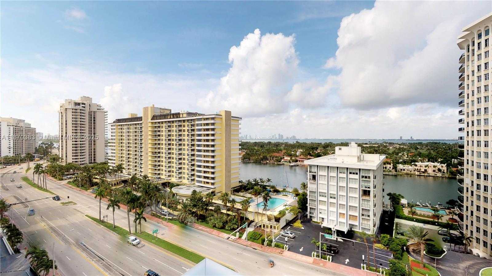 Small Image of 5601 COLLINS AVE #1225, Miami Beach Number 6