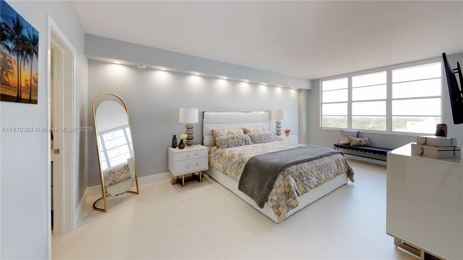 Small Image of 5601 COLLINS AVE #1225, Miami Beach Number 62