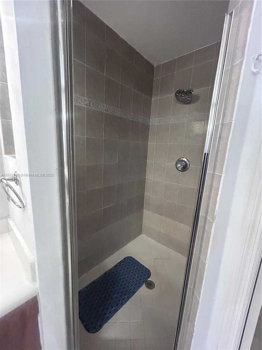 Small Image of 6528 SOUTH WEST 158TH PASSAGE, Miami Number 17