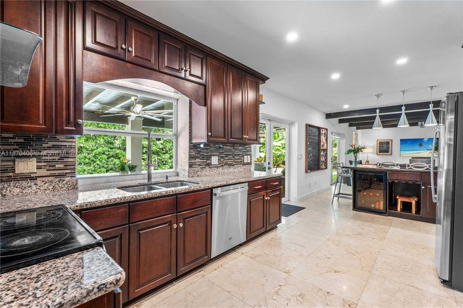 Small Image of 12120 SOUTH WEST 71ST CT, Pinecrest Number 8