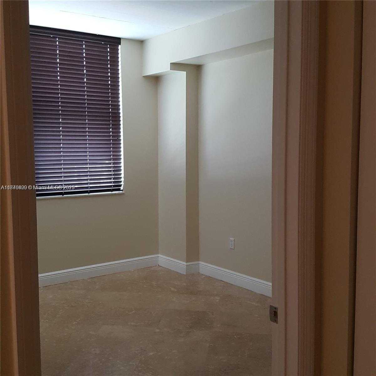 Small Image of 3180 SOUTH WEST 22 ST #905, Miami Number 5