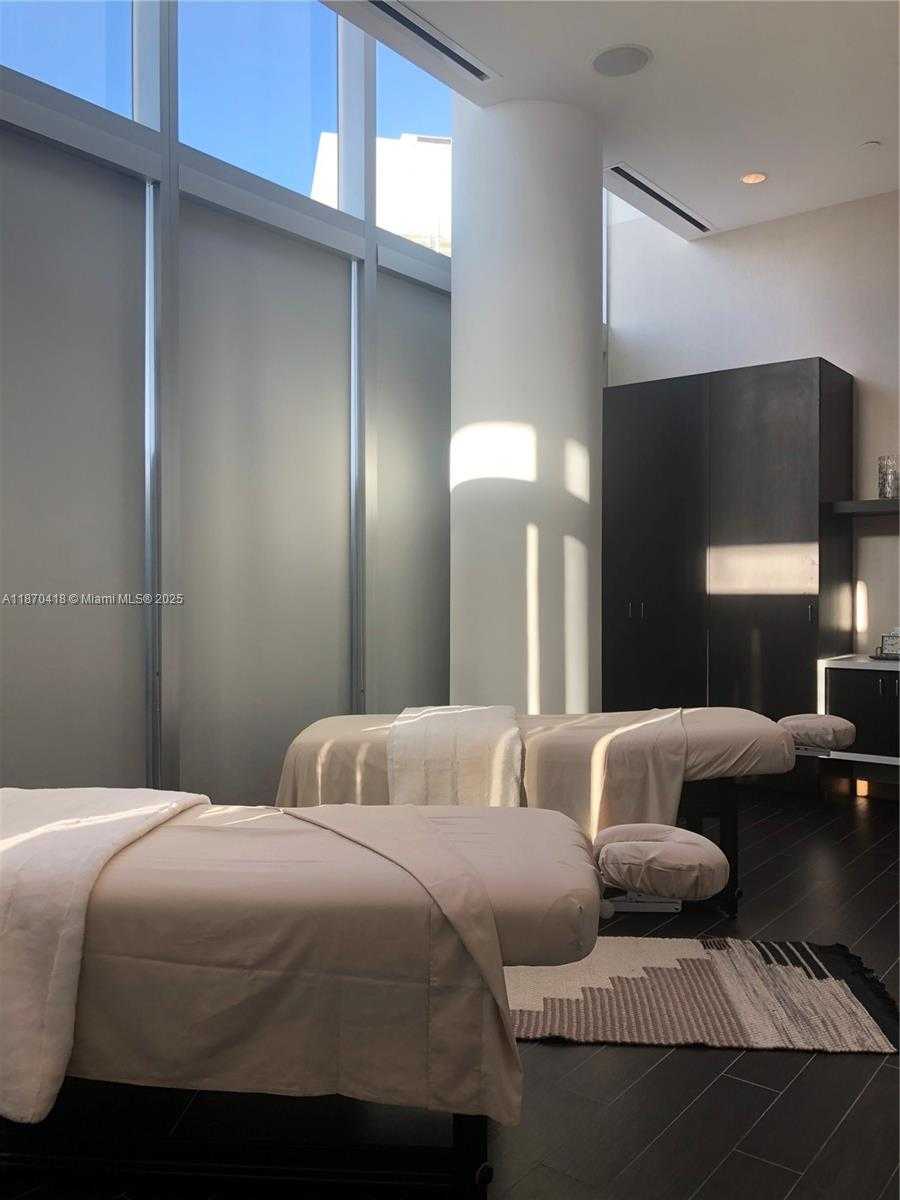 Small Image of 851 NORTH EAST 1ST AVE #5004, Miami Number 17