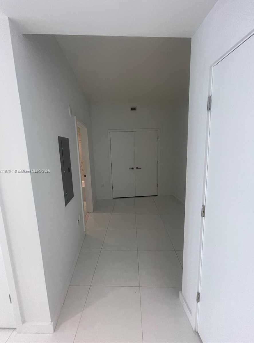 Small Image of 851 NORTH EAST 1ST AVE #5004, Miami Number 37