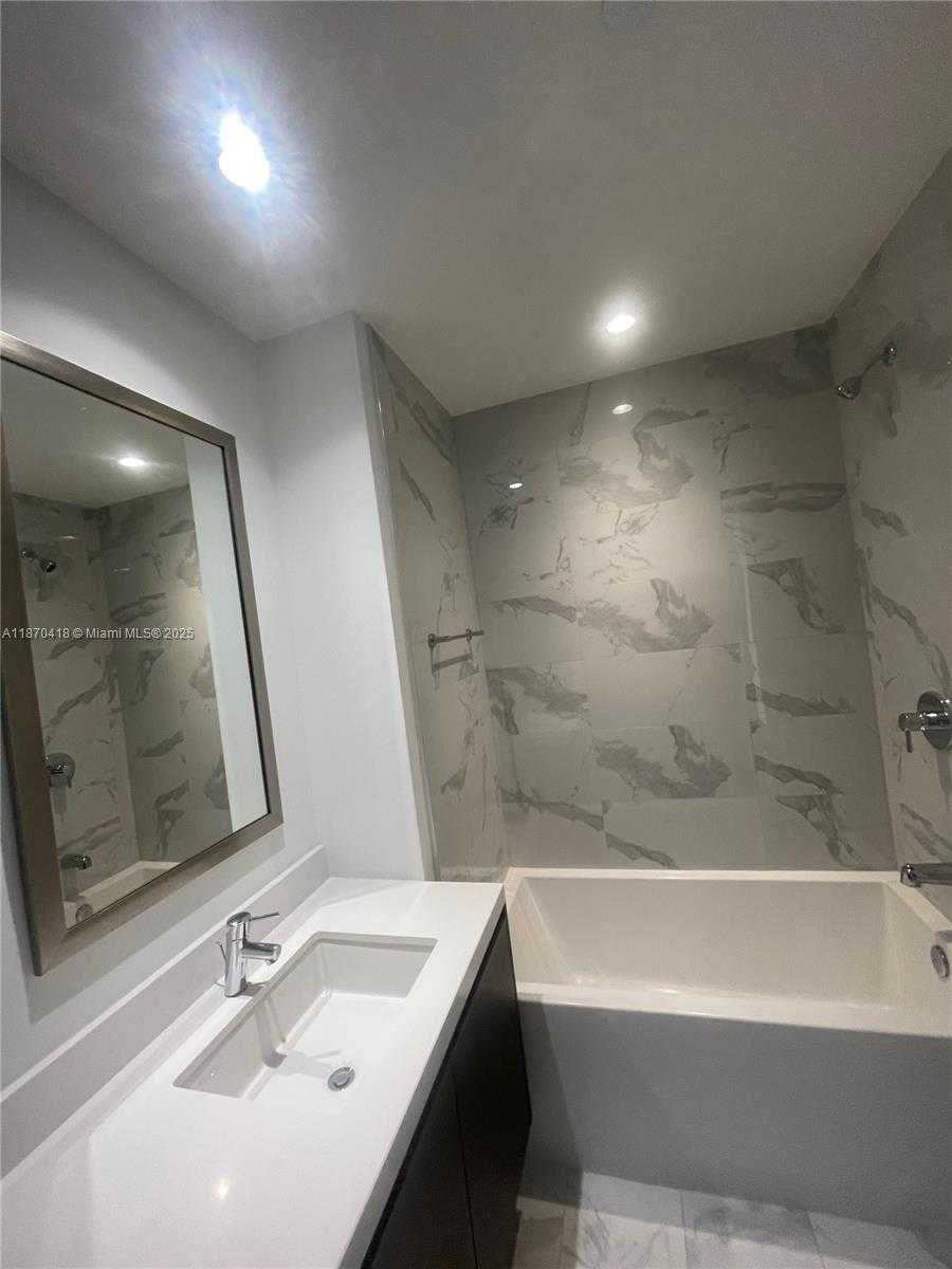 Small Image of 851 NORTH EAST 1ST AVE #5004, Miami Number 38