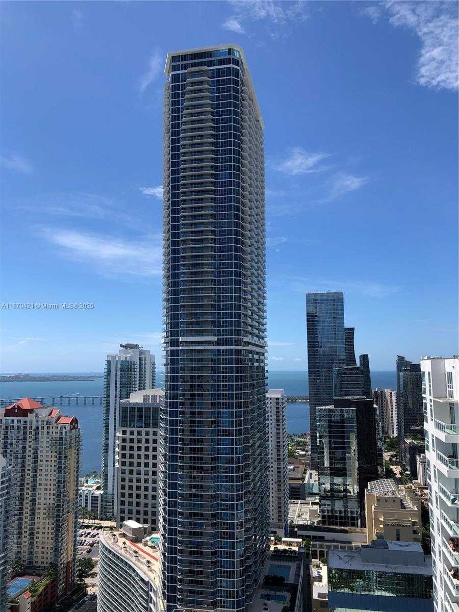 Small Image of 950 BRICKELL BAY DR #4503, Miami Number 2