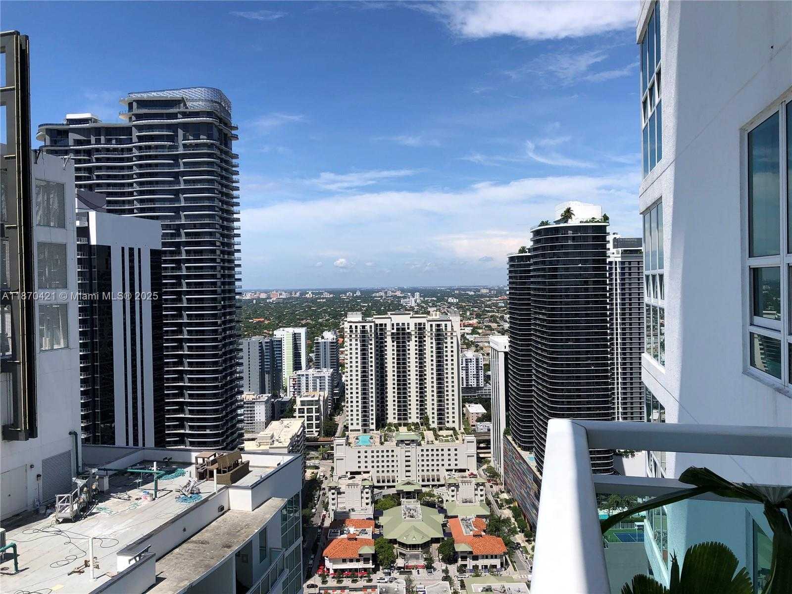 Small Image of 950 BRICKELL BAY DR #4503, Miami Number 3