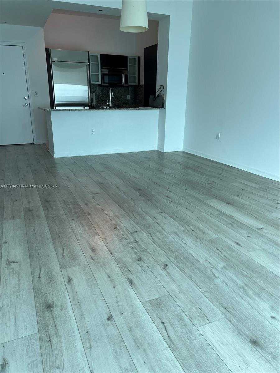 Small Image of 950 BRICKELL BAY DR #4503, Miami Number 6