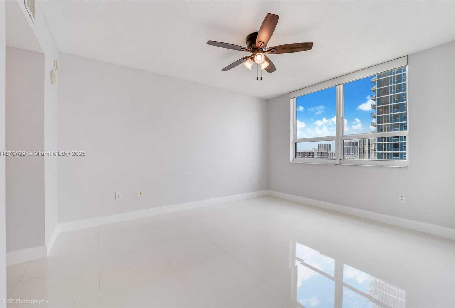 Small Image of 2000 NORTH BAYSHORE DR #1203, Miami Number 8