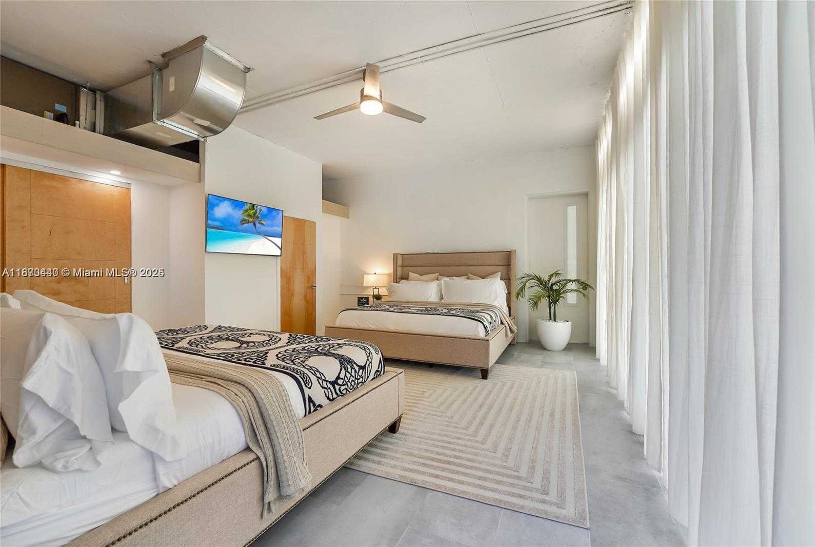 Small Image of 5910 NORTH BAYSHORE, Miami Number 27