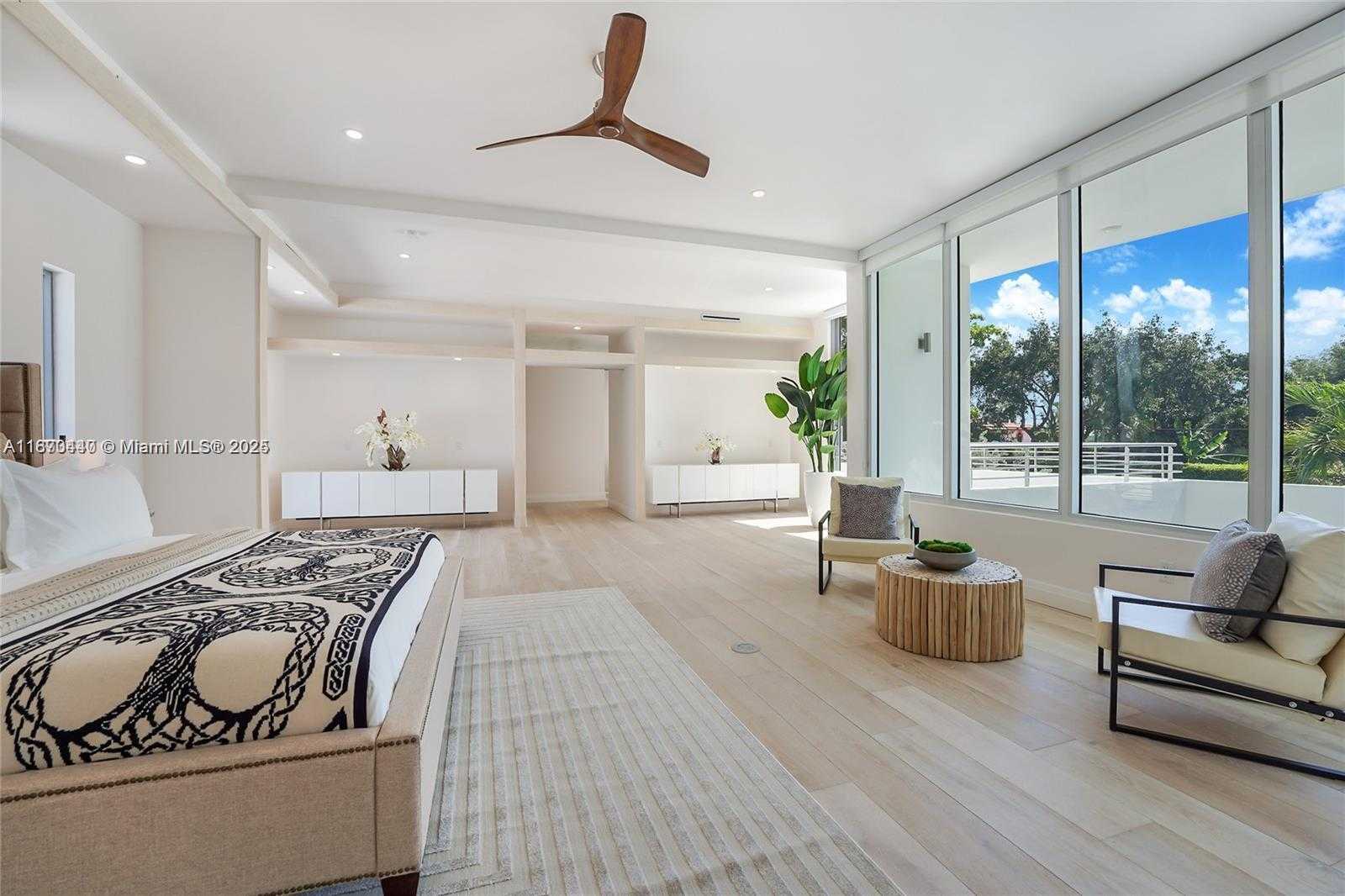 Small Image of 5910 NORTH BAYSHORE, Miami Number 33