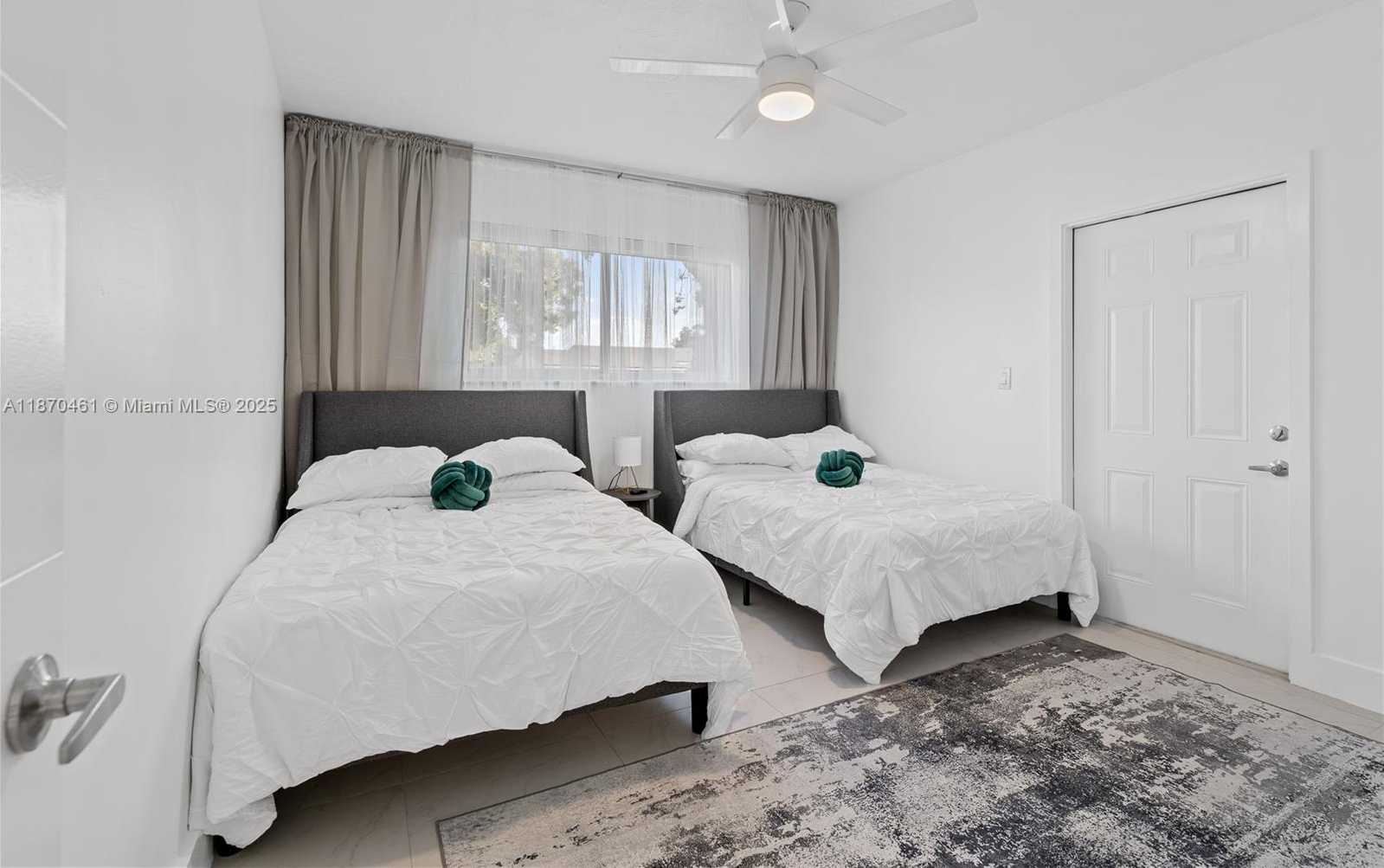 Small Image of 1440 NORTH EAST 149TH ST, Miami Number 4