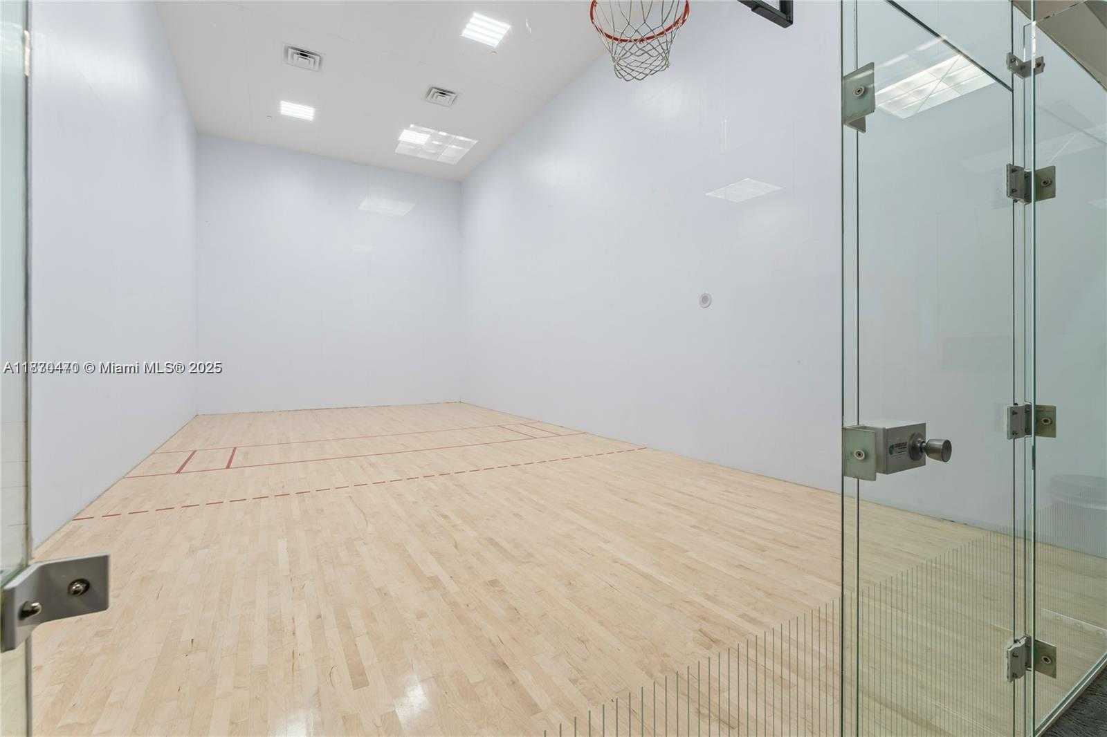 Small Image of 6365 COLLINS AVE #3811, Miami Beach Number 40