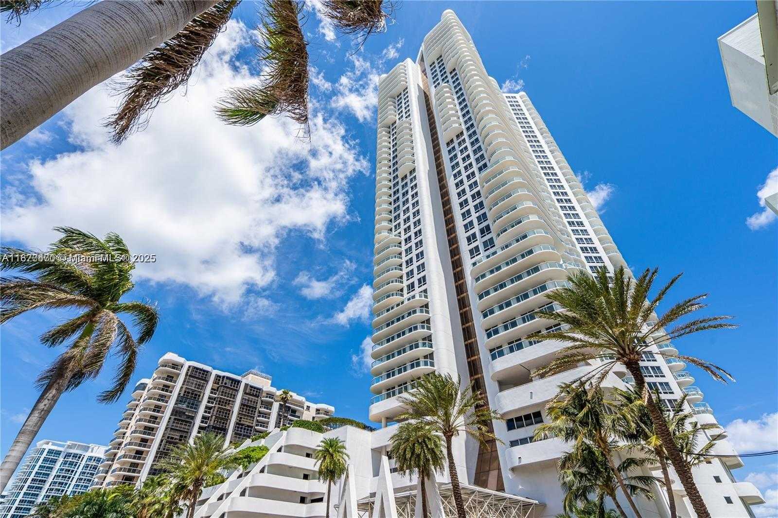 Small Image of 6365 COLLINS AVE #3811, Miami Beach Number 45