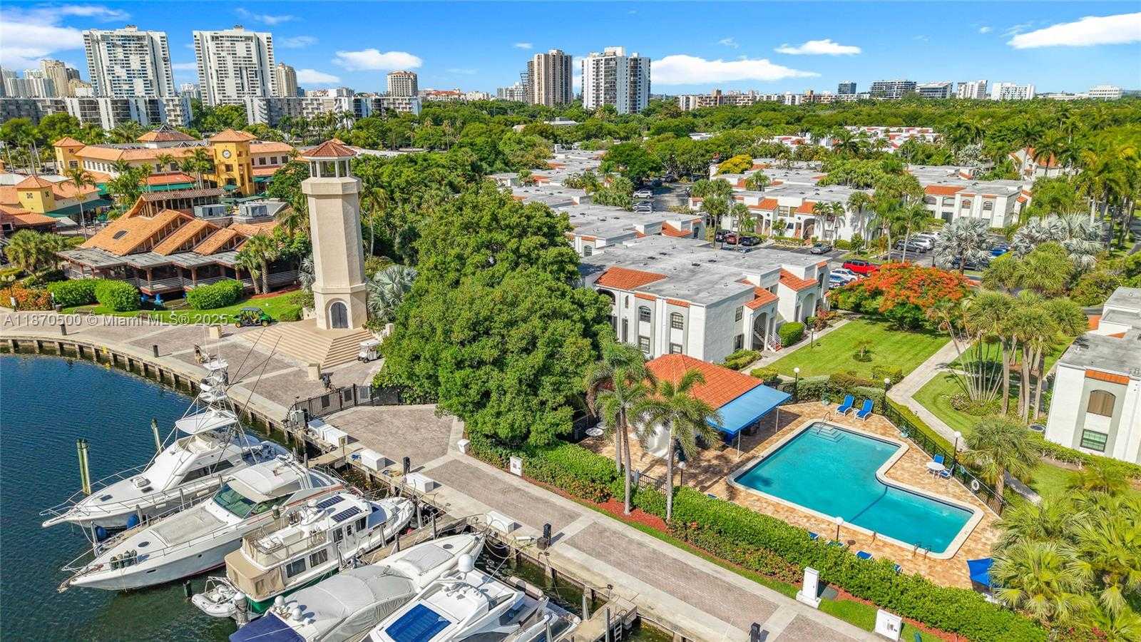 Small Image of Aventura Number 10