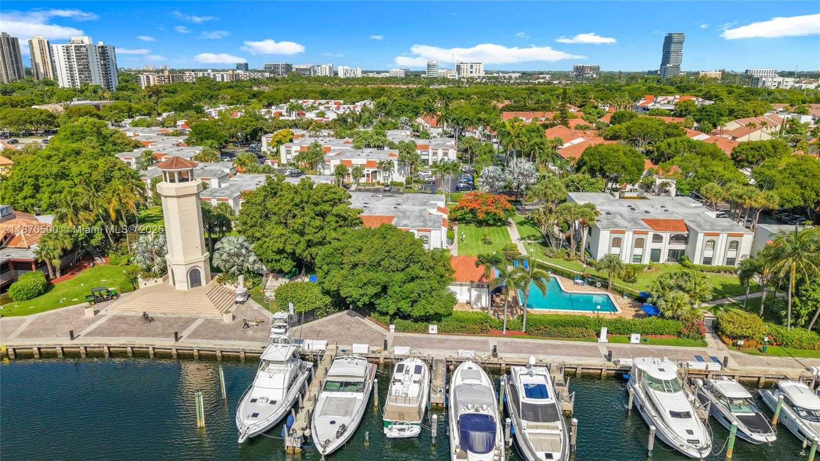 Small Image of Aventura Number 11