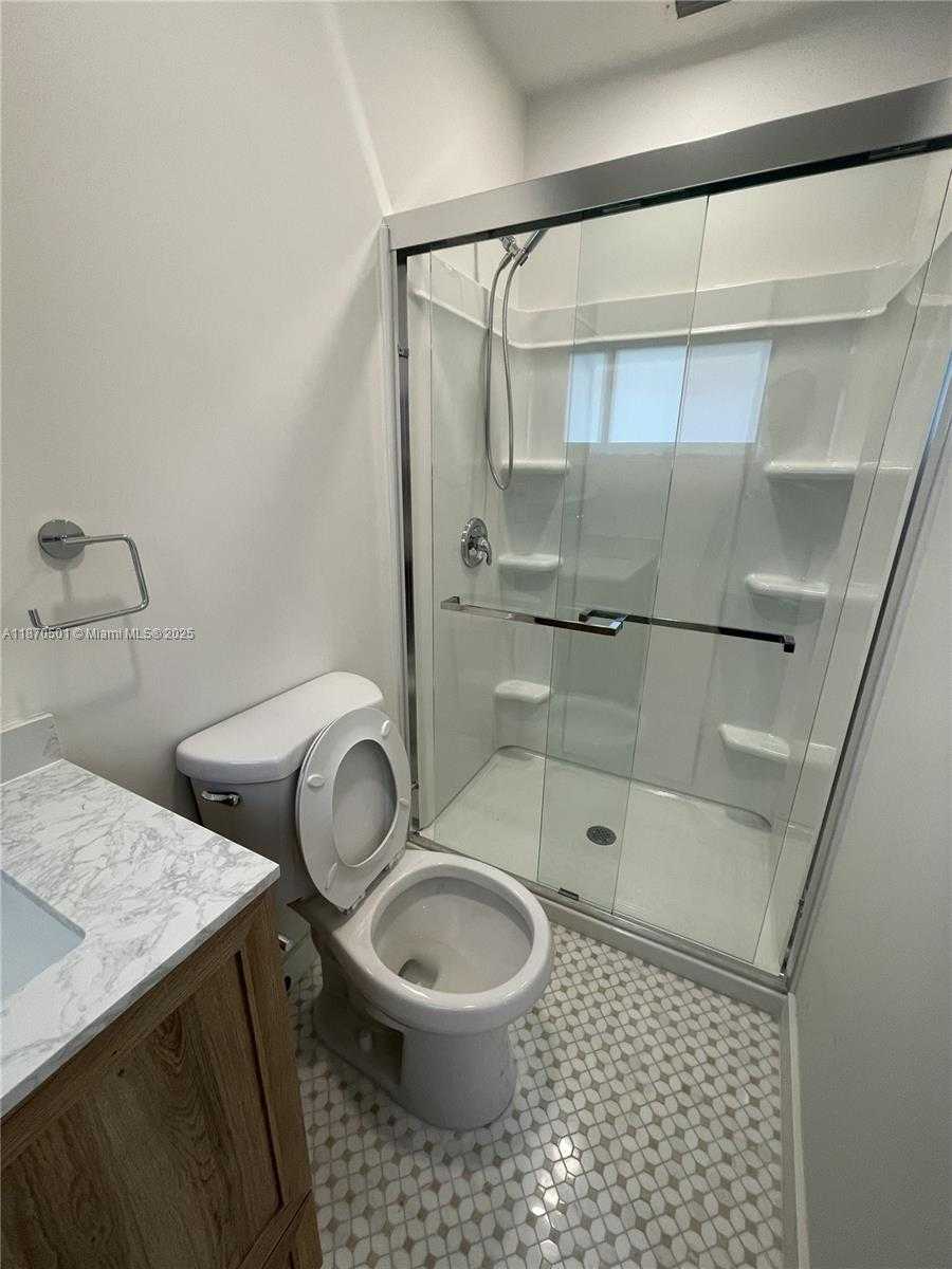 Small Image of 936 SOUTH ALHAMBRA CIR, Coral Gables Number 25