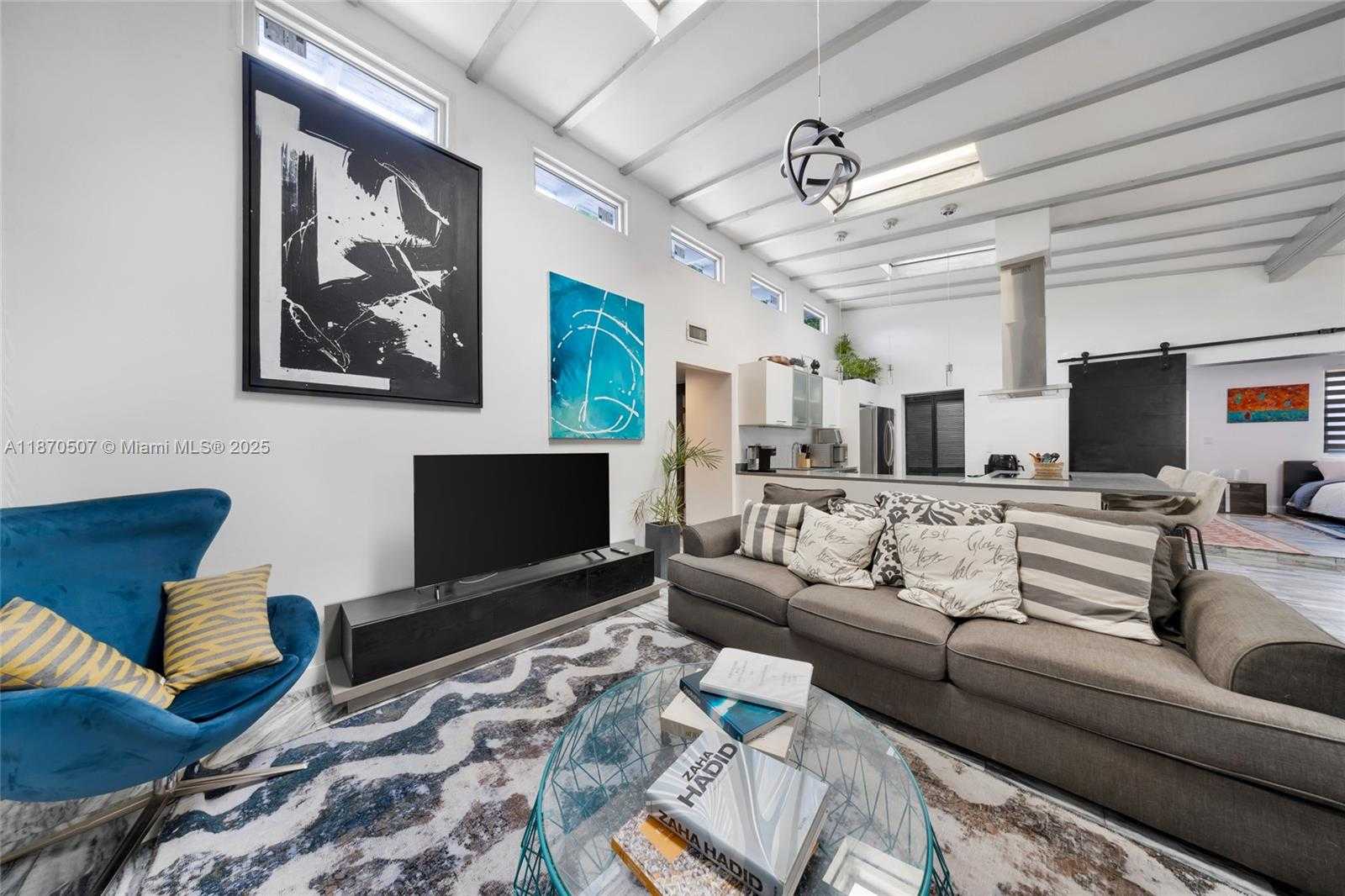 Small Image of 910 NORTH EAST 81ST ST #910, Miami Number 14