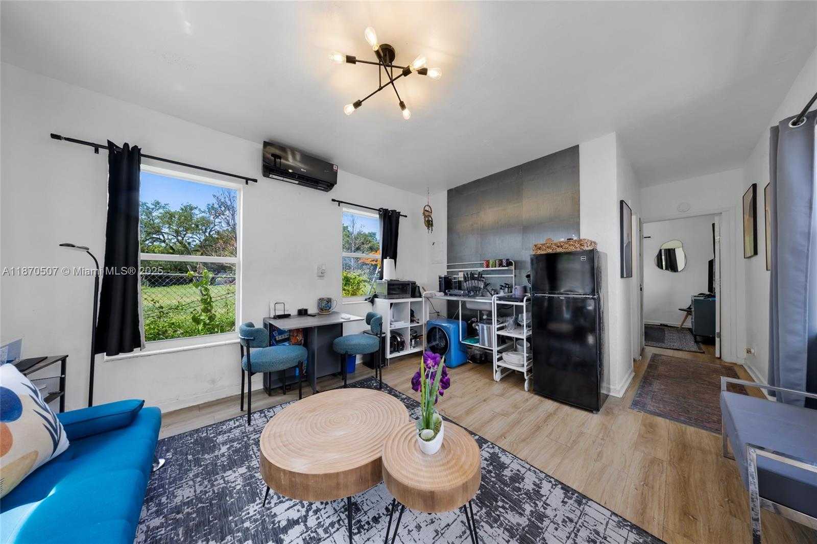 Small Image of 910 NORTH EAST 81ST ST #910, Miami Number 35