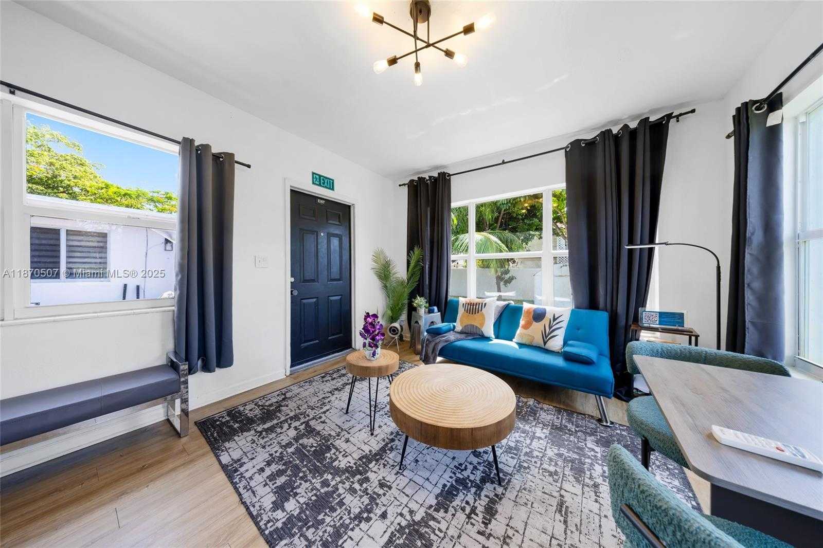 Small Image of 910 NORTH EAST 81ST ST #910, Miami Number 38
