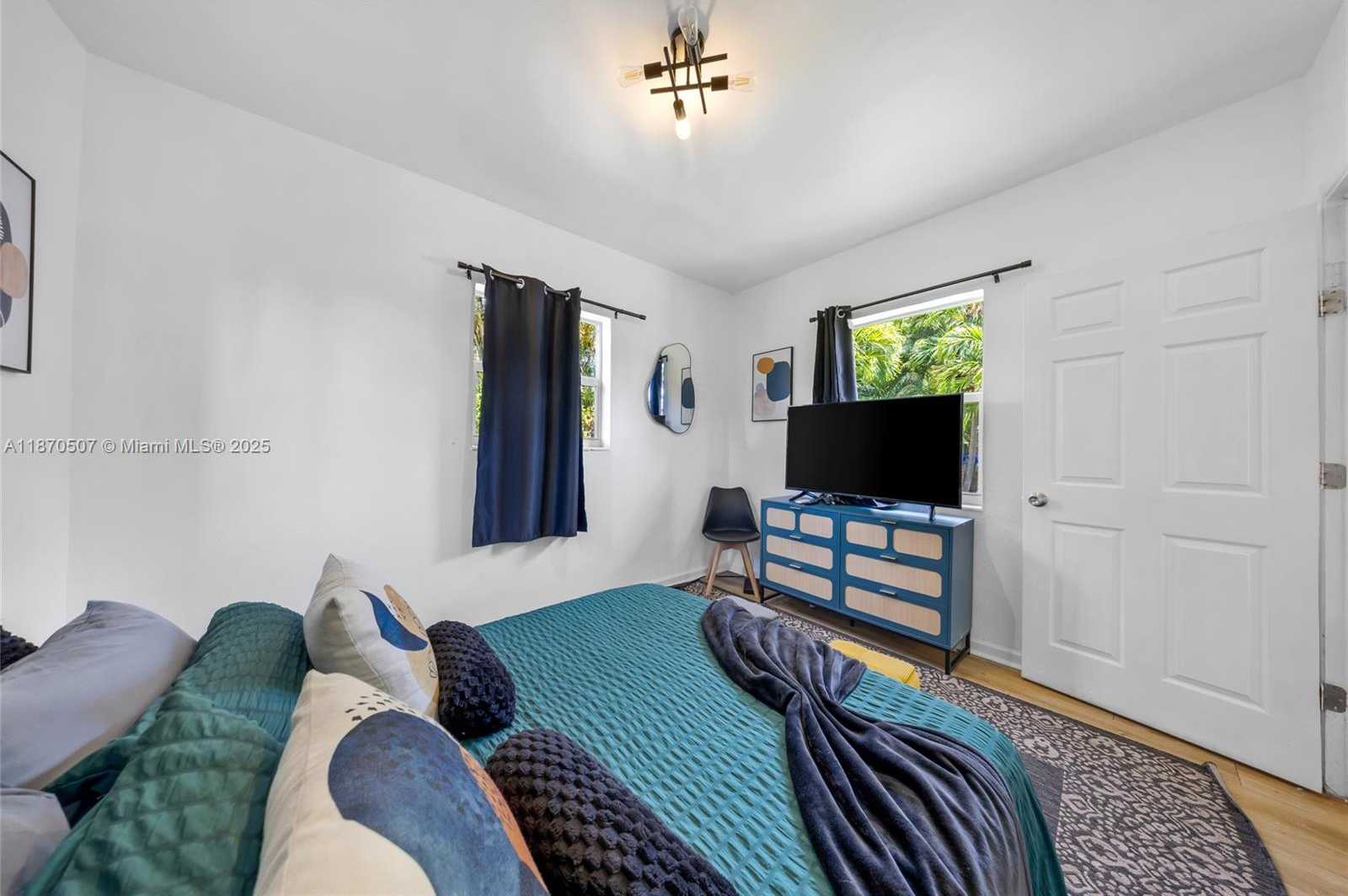 Small Image of 910 NORTH EAST 81ST ST #910, Miami Number 41
