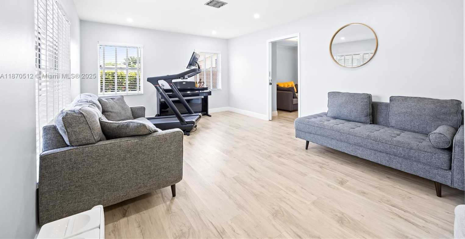 Small Image of 22341 SEA BASS DR, Boca Raton Number 6