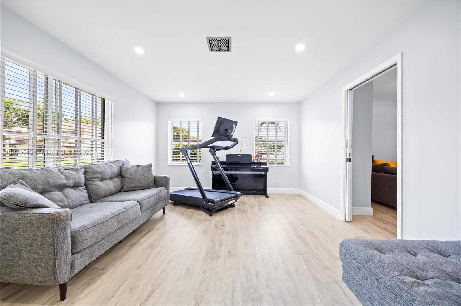 Small Image of 22341 SEA BASS DR, Boca Raton Number 7