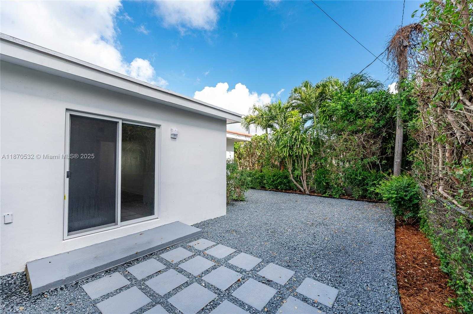 Small Image of 3091 SOUTH LE JEUNE RD #3091, Coral Gables Number 10