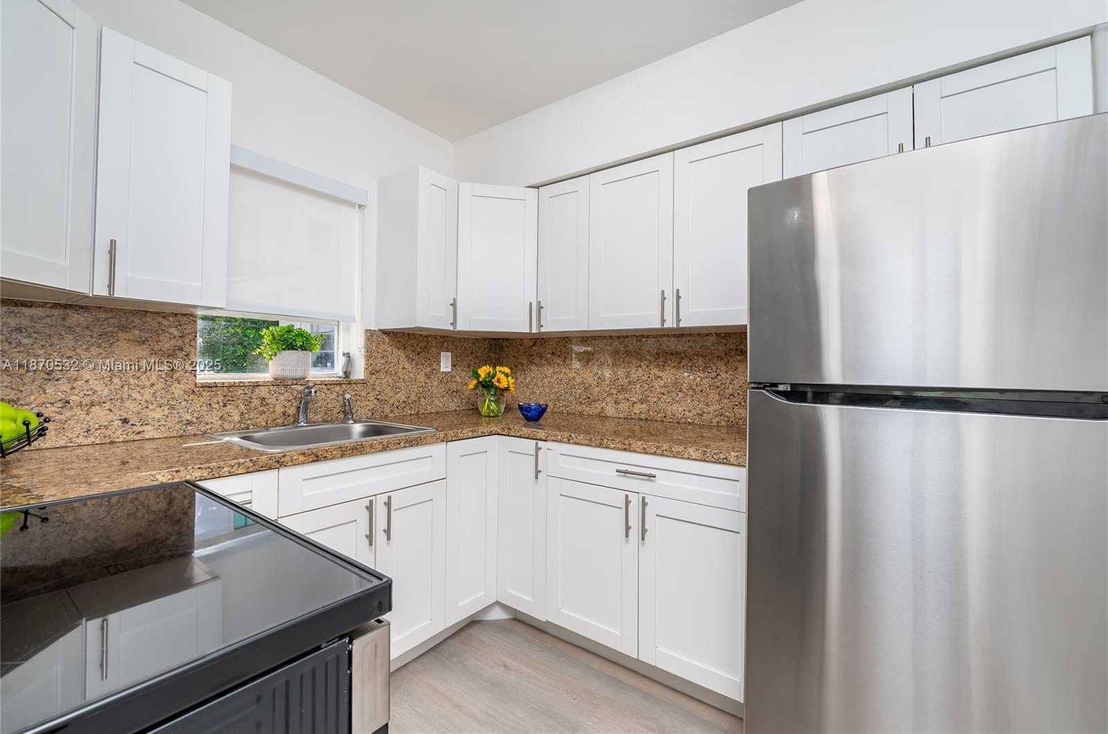 Small Image of 3091 SOUTH LE JEUNE RD #3091, Coral Gables Number 12