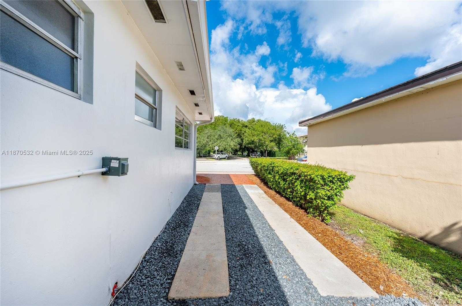 Small Image of 3091 SOUTH LE JEUNE RD #3091, Coral Gables Number 31