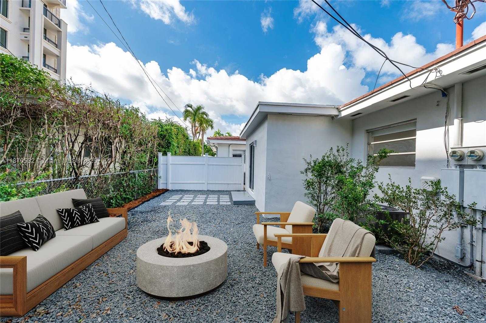 Small Image of 3091 SOUTH LE JEUNE RD #3091, Coral Gables Number 7