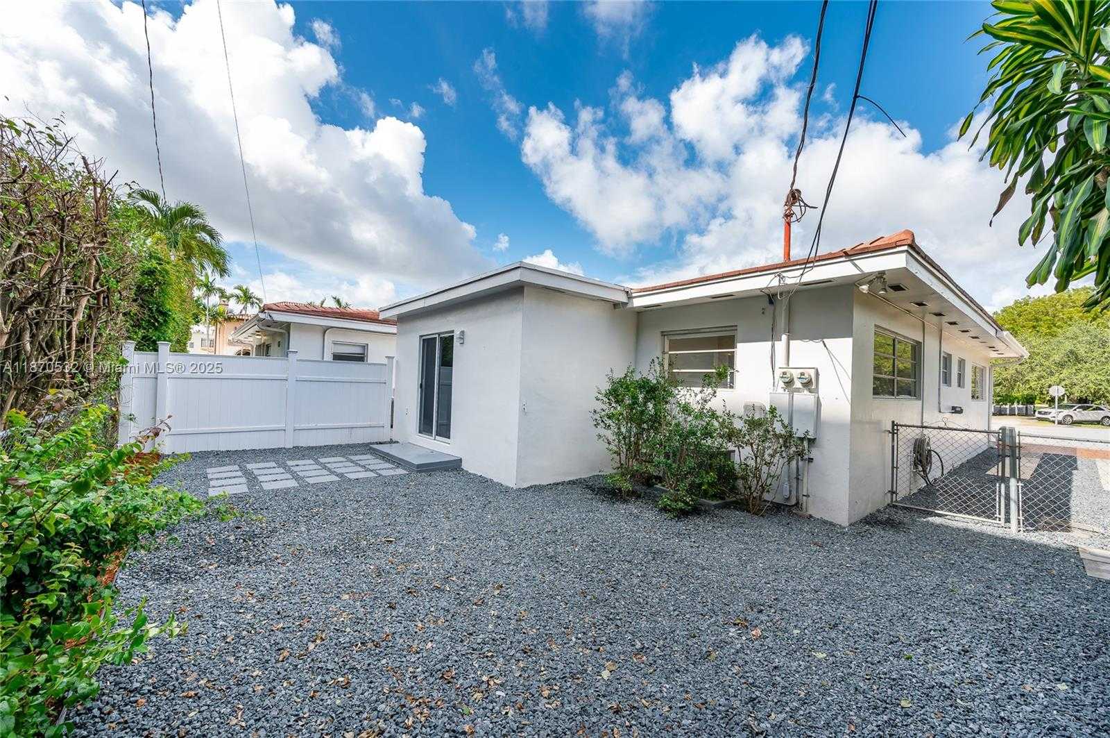 Small Image of 3091 SOUTH LE JEUNE RD #3091, Coral Gables Number 8