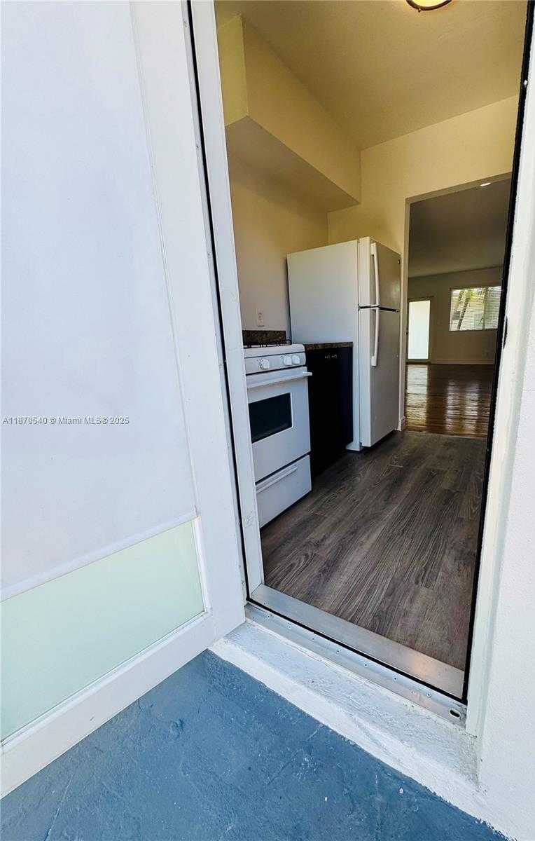 Small Image of 330 86TH ST #9, Miami Beach Number 10