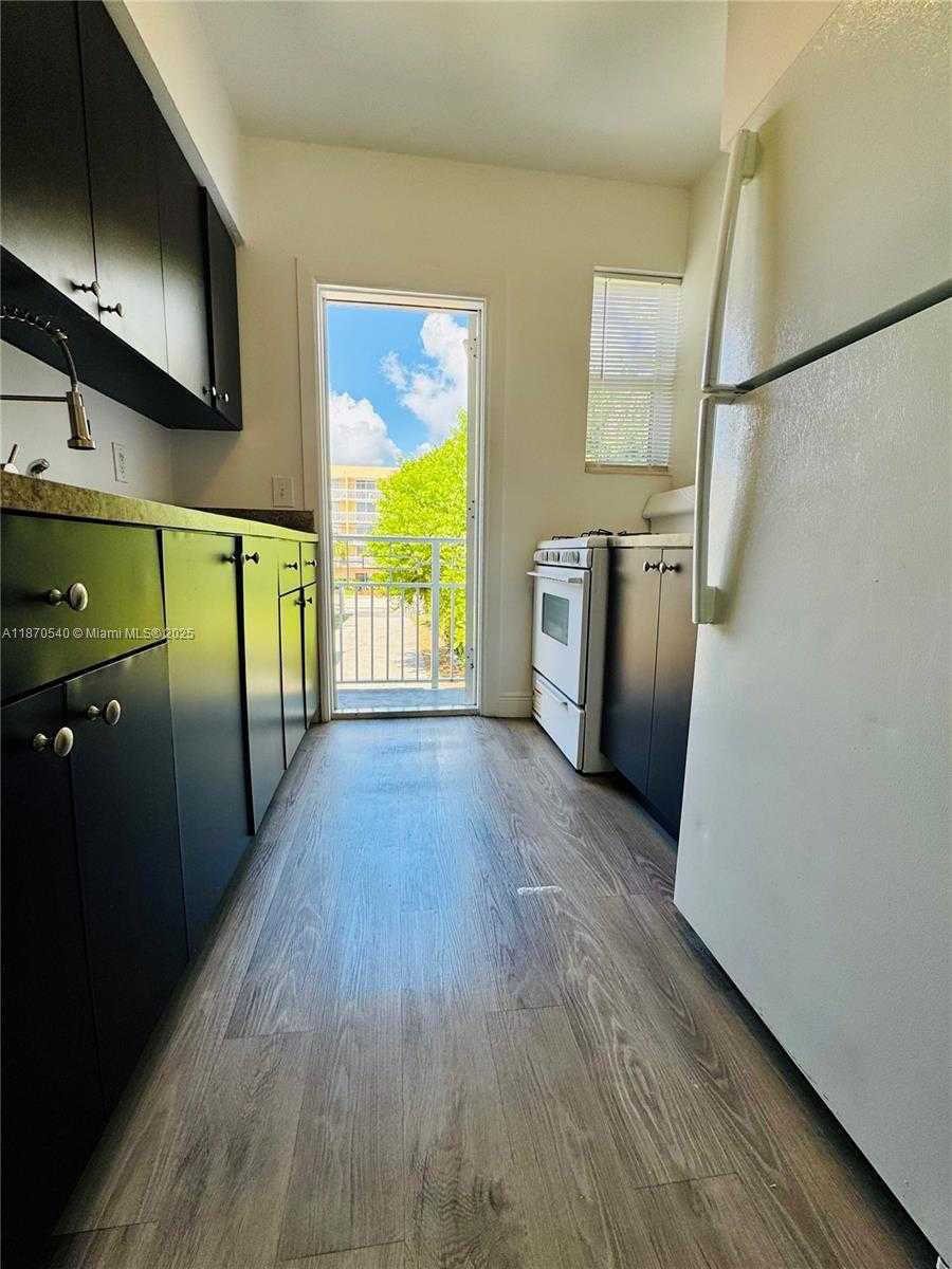 Small Image of 330 86TH ST #9, Miami Beach Number 11