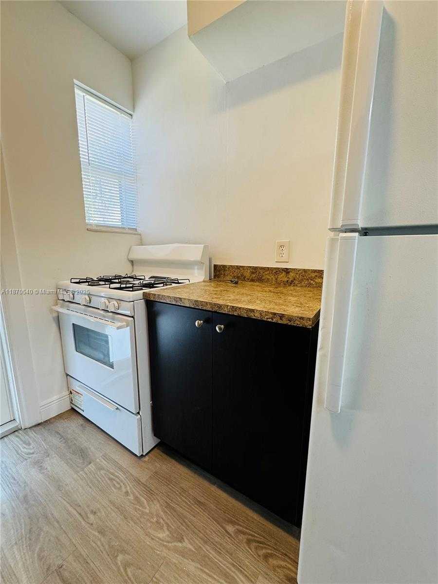 Small Image of 330 86TH ST #9, Miami Beach Number 13