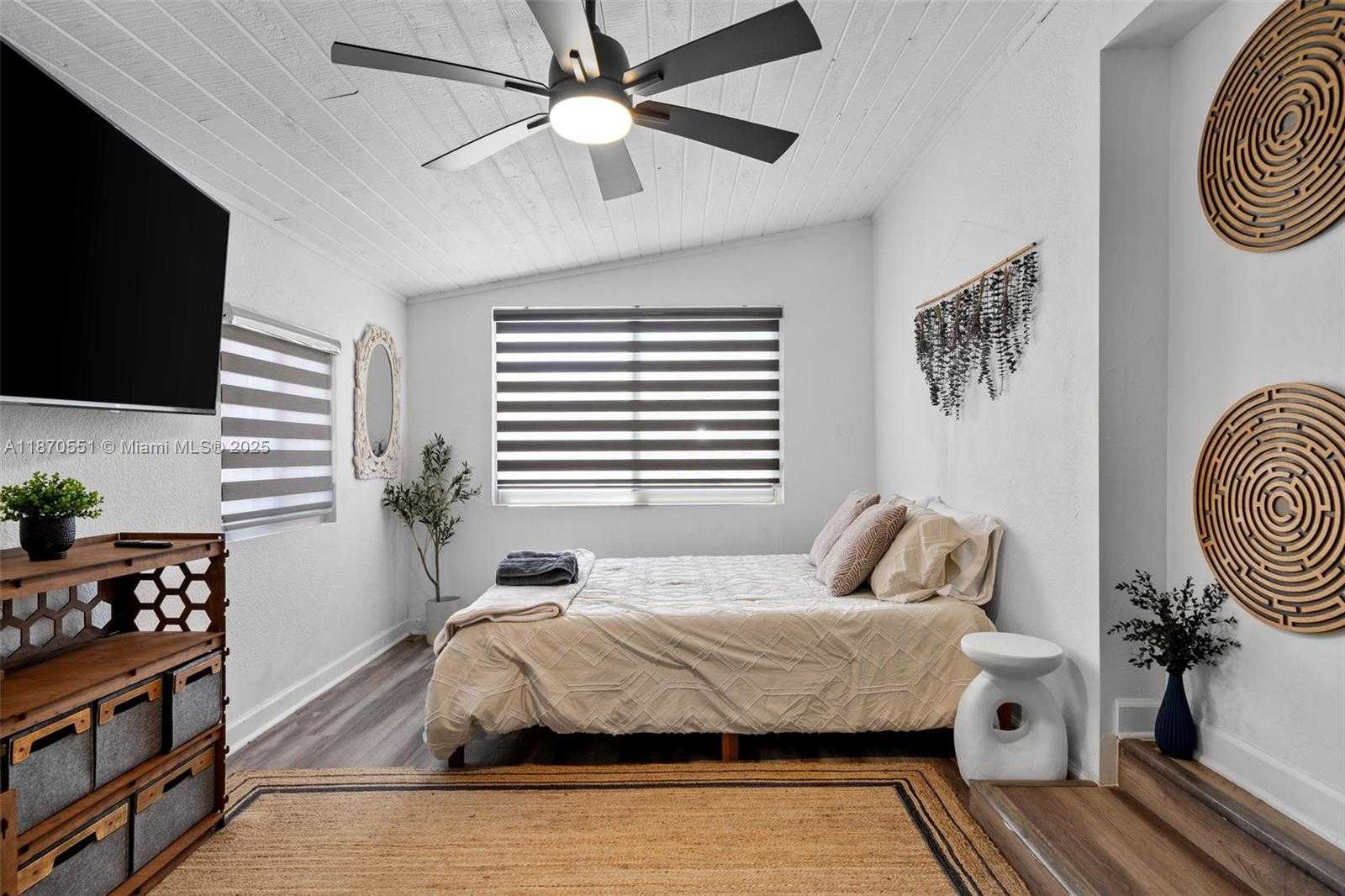Small Image of 5920 NORTH EAST 2ND TER, Oakland Park Number 6