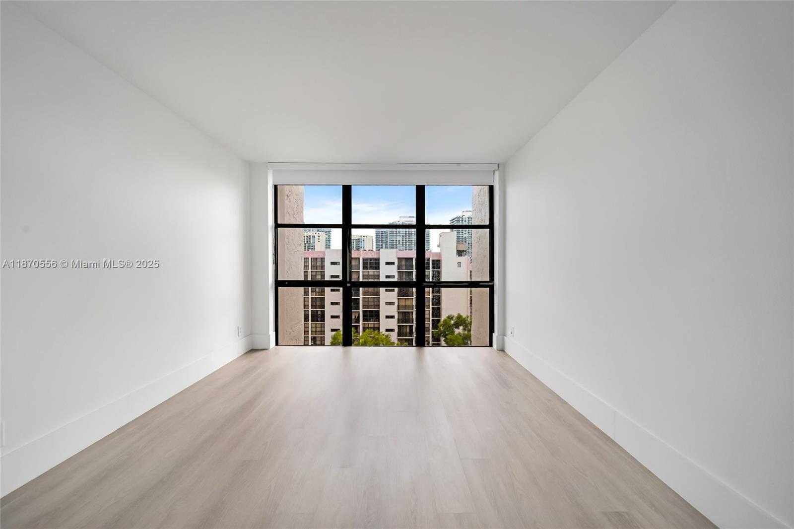 Small Image of 17021 NORTH BAY RD #1025, Sunny Isles Beach Number 7