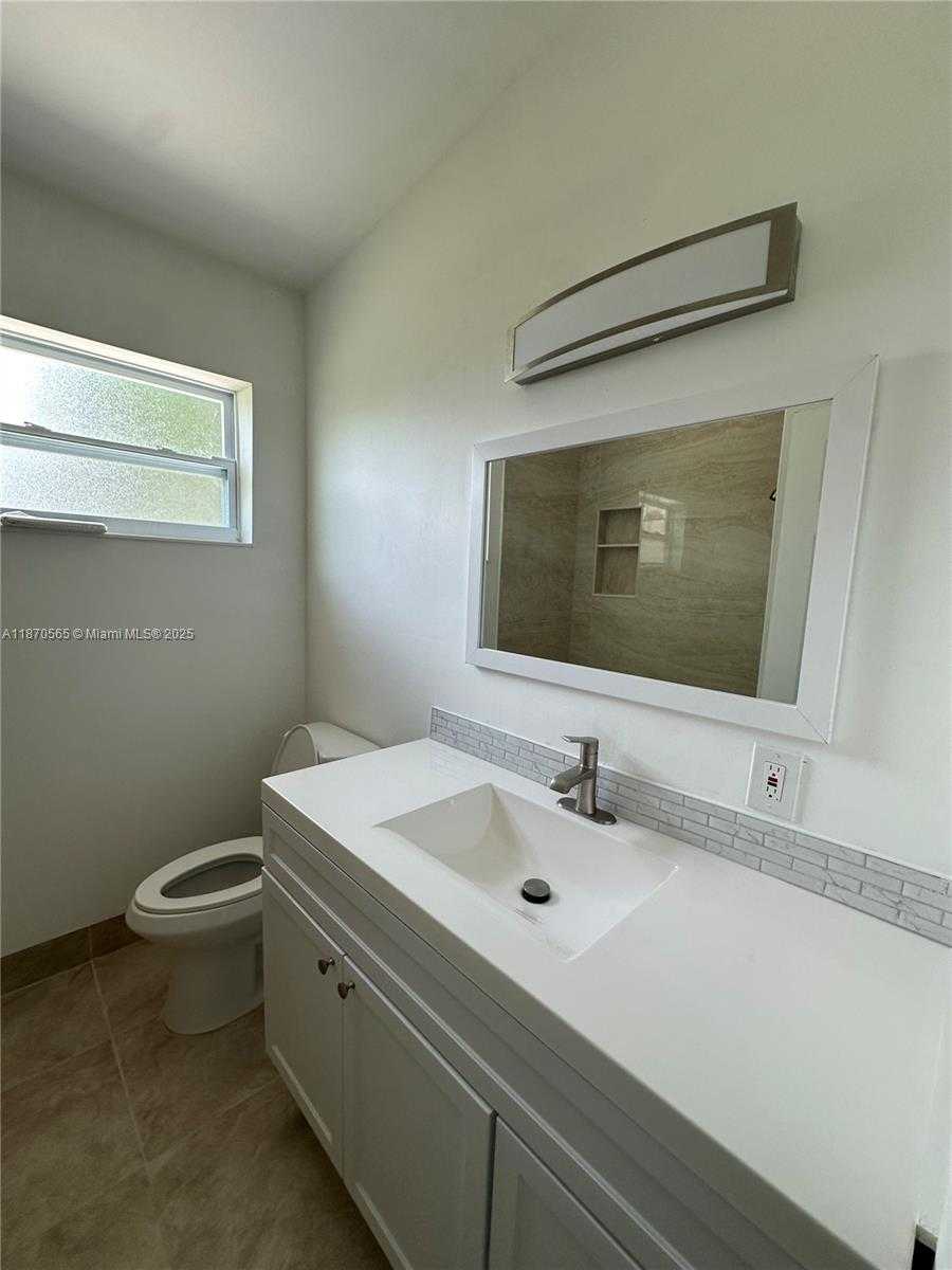 Small Image of 240 NORTH WEST 28TH AVE, Boynton Beach Number 5