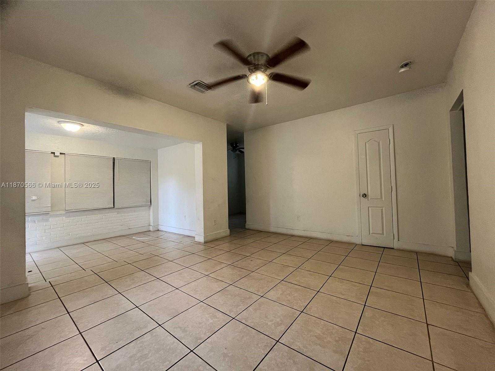 Small Image of 1015 NORTH WEST 42ND ST, Miami Number 16