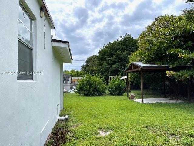 Small Image of 1015 NORTH WEST 42ND ST, Miami Number 18