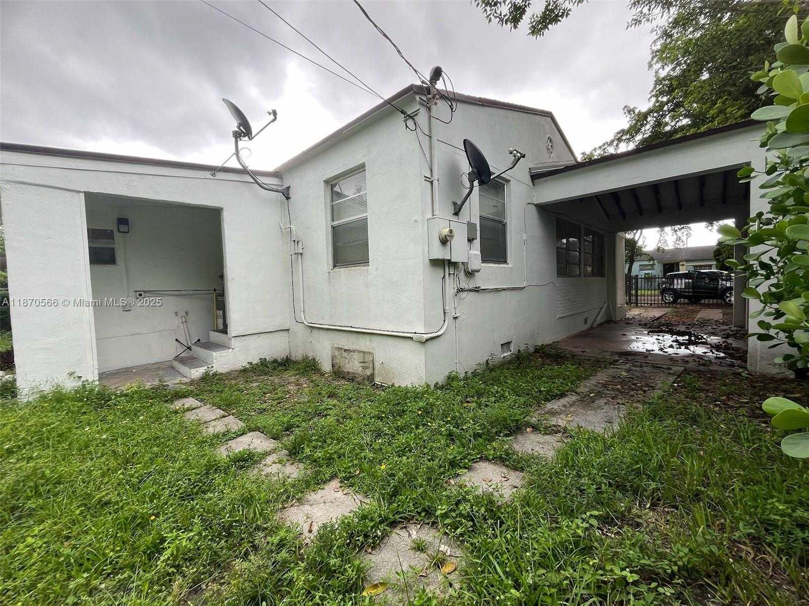 Small Image of 1015 NORTH WEST 42ND ST, Miami Number 19