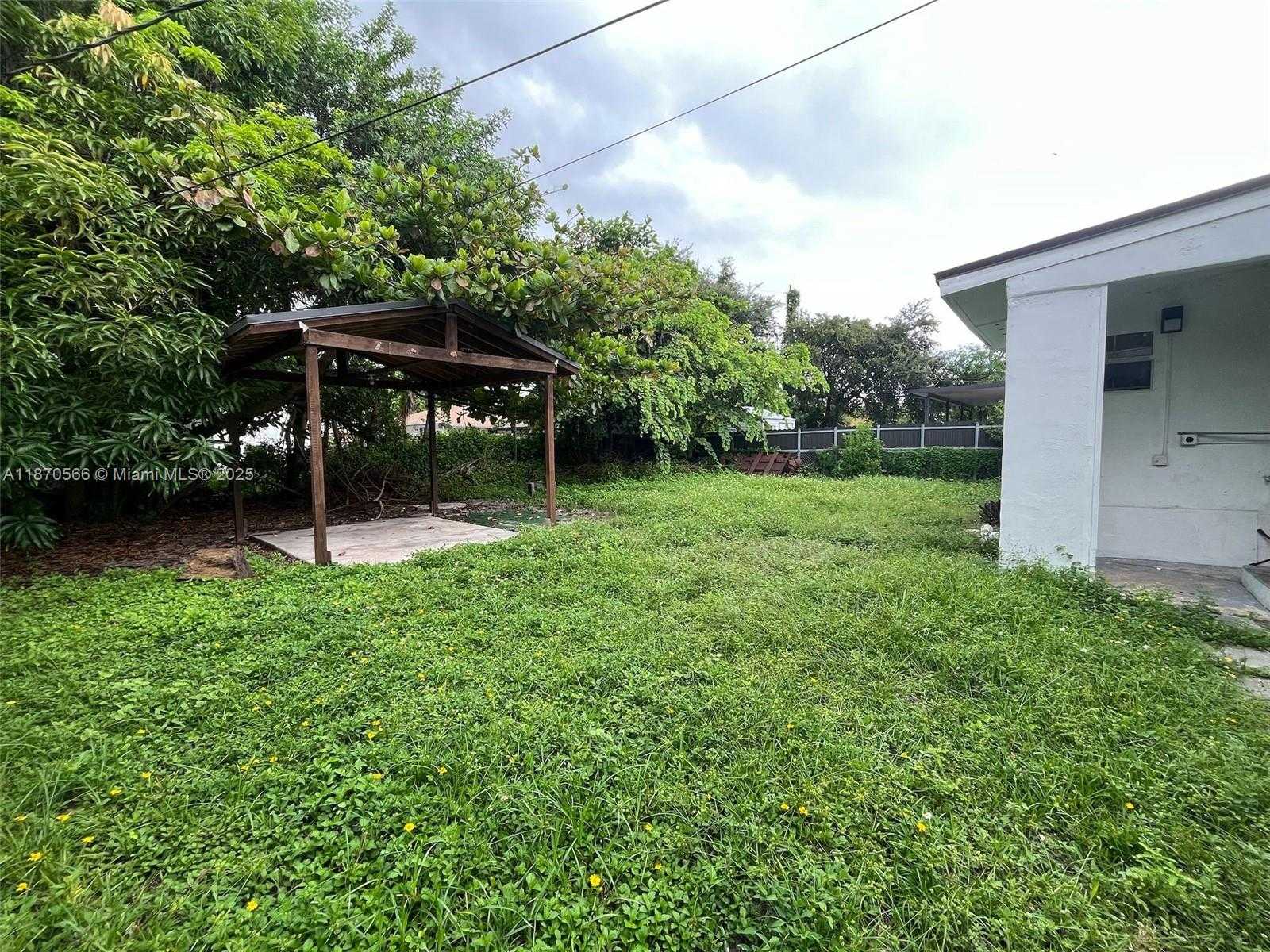 Small Image of 1015 NORTH WEST 42ND ST, Miami Number 21