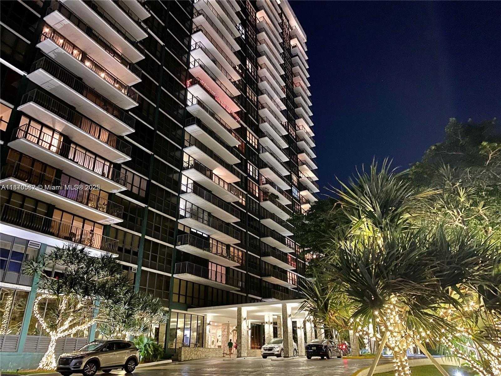 Small Image of 780 NORTH EAST 69TH ST #T-1D, Miami Number 5