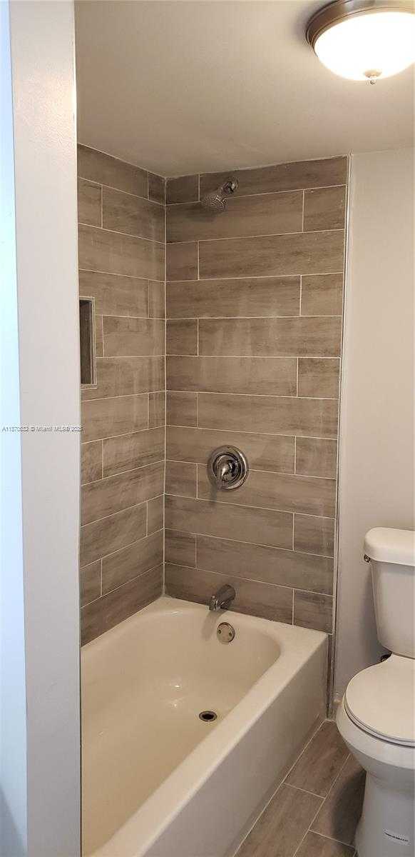Small Image of 17011 NORTH BAY RD #306, Sunny Isles Beach Number 10